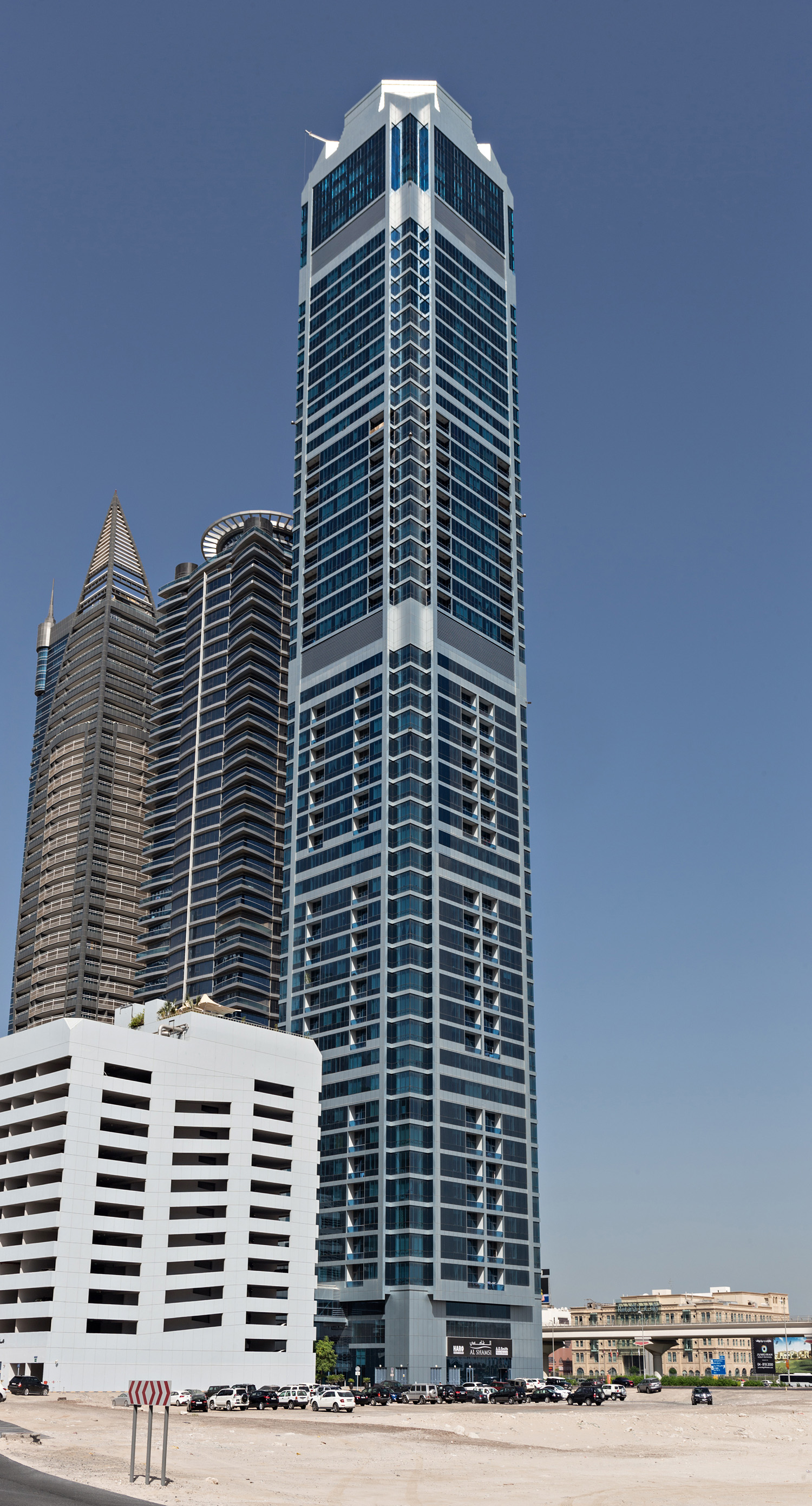 Al Tayer Tower, Dubai - View from the east. © Mathias Beinling